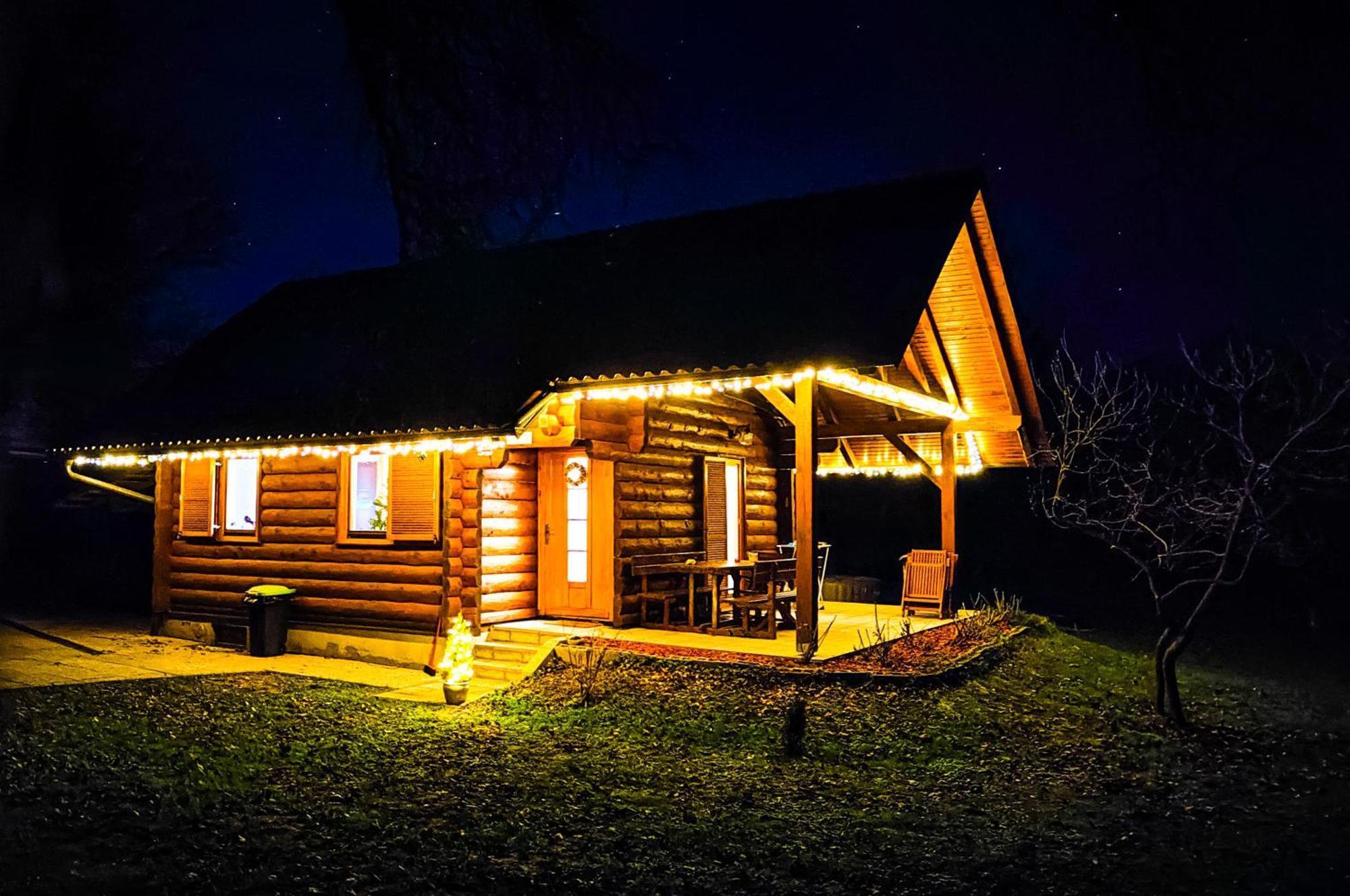 Silent Orchard Villa Naklo Dış mekan fotoğraf