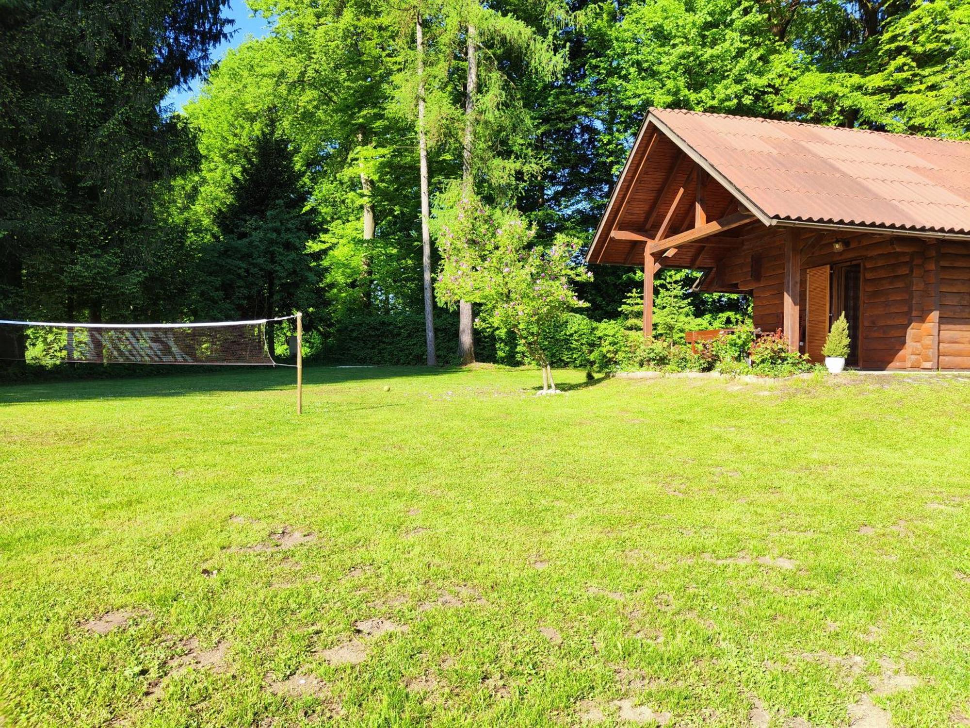 Silent Orchard Villa Naklo Dış mekan fotoğraf