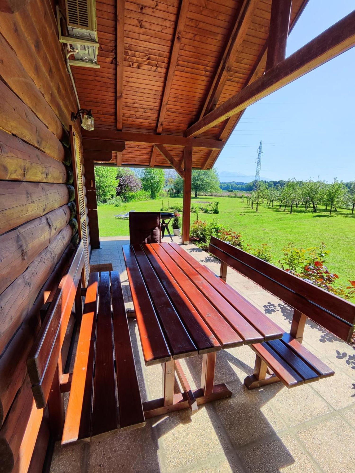 Silent Orchard Villa Naklo Dış mekan fotoğraf