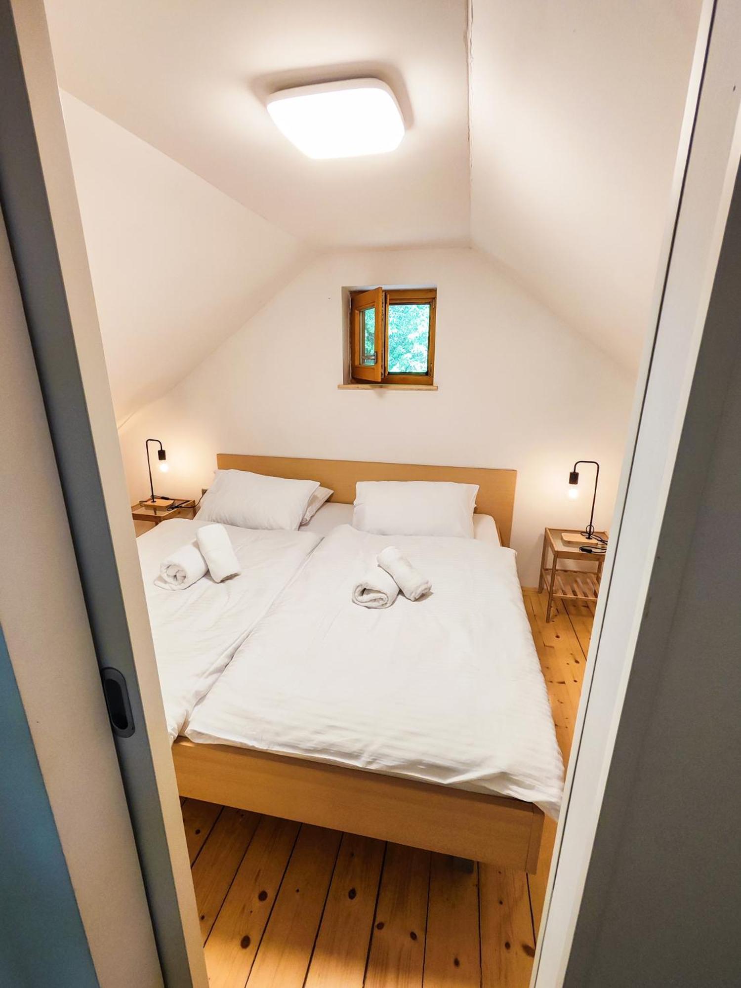 Silent Orchard Villa Naklo Dış mekan fotoğraf