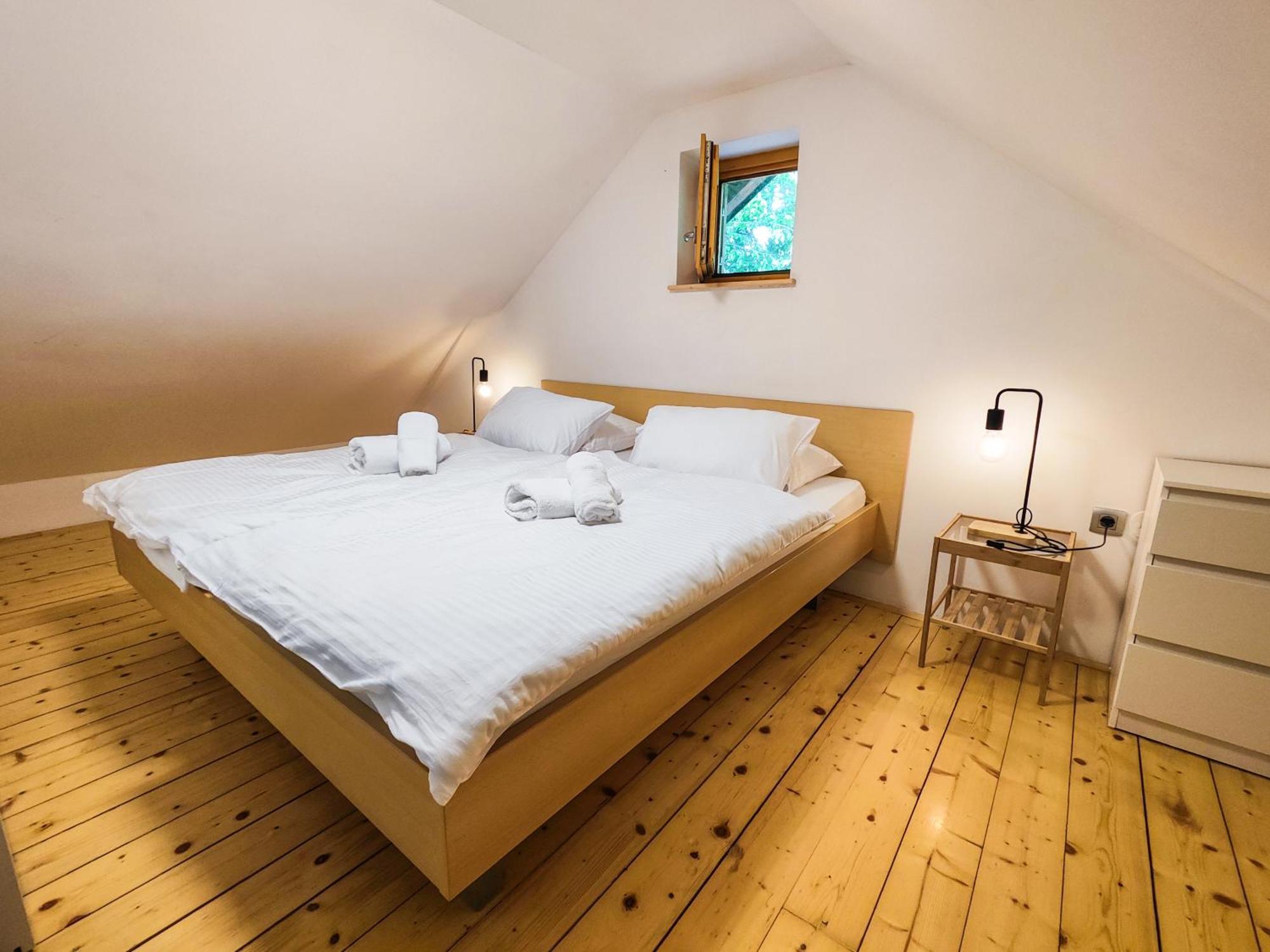Silent Orchard Villa Naklo Dış mekan fotoğraf